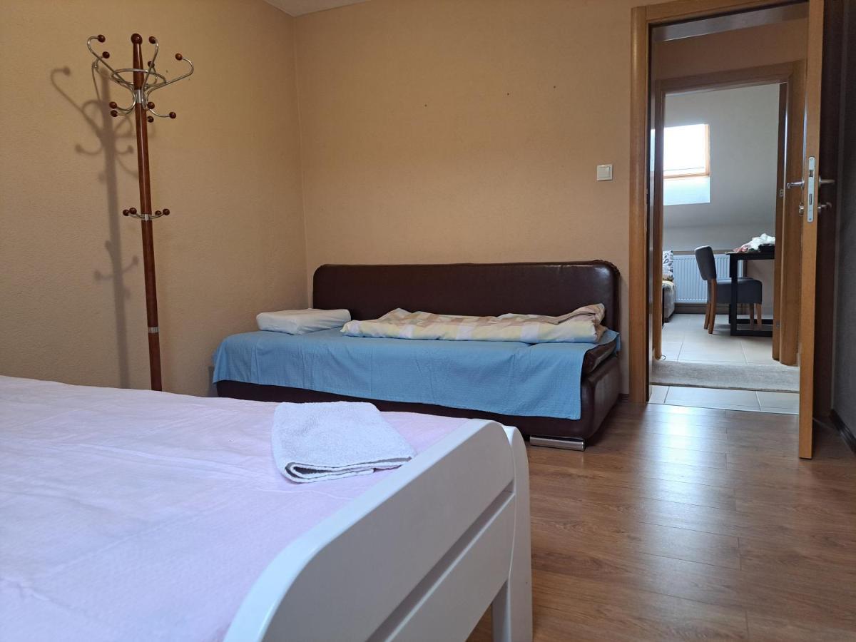 Apartman Avram Kotor Varos Exterior photo