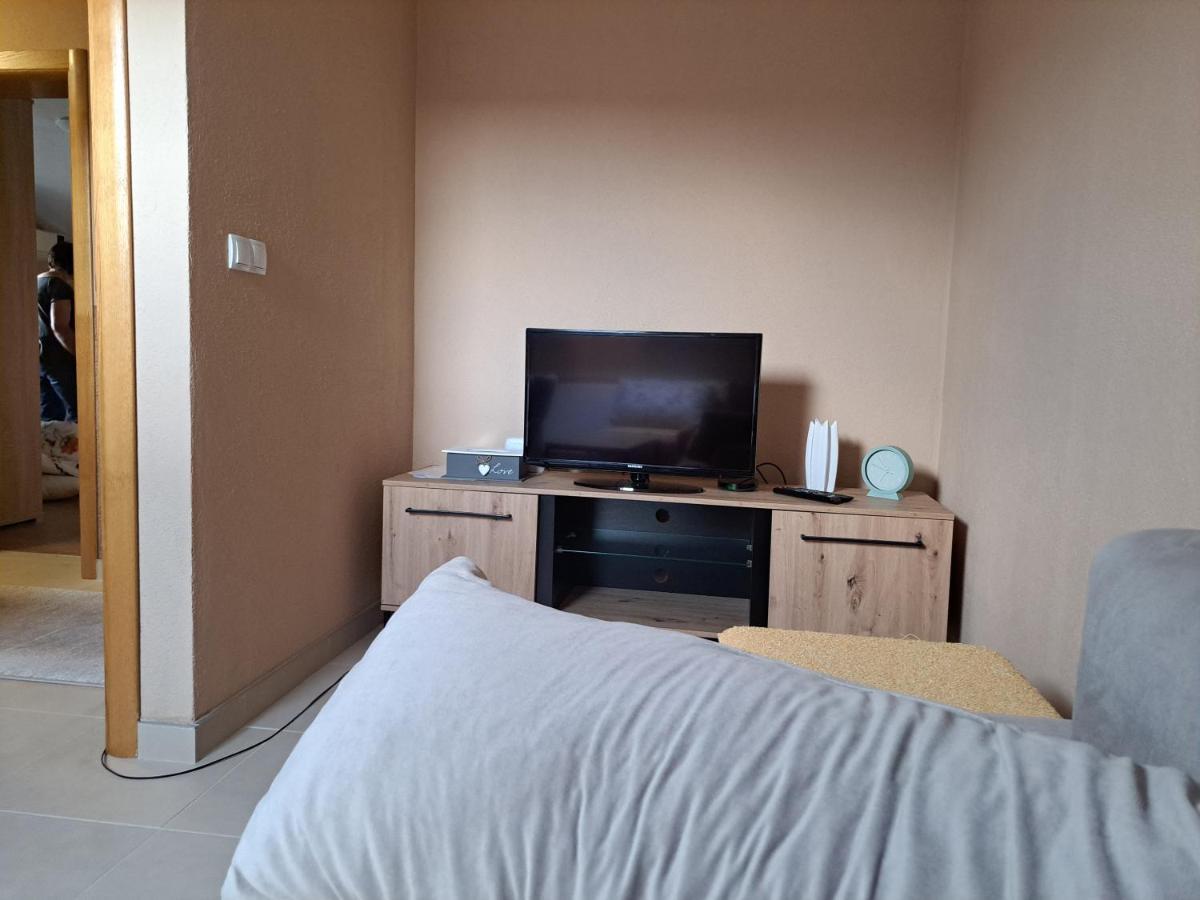 Apartman Avram Kotor Varos Exterior photo